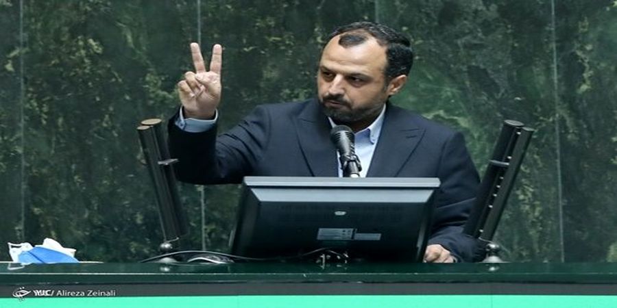 هشدار نماینده مجلس به وزیر اقتصاد / استیضاحت می کنیم!