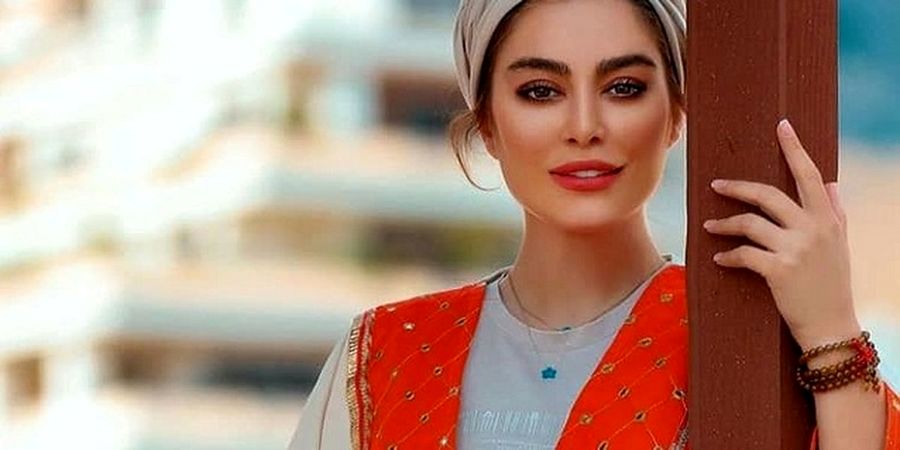 سلفی جنجالی سحر قریشی در کنار 6 مرد/ دیگر منقلب نمی شود!+ عکس