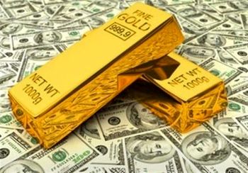 گزارش «اقتصادنیوز» از بازار طلاوارز پایتخت؛ عقب‌نشینی دلار، بازگشت سکه به زیر مرز روانی