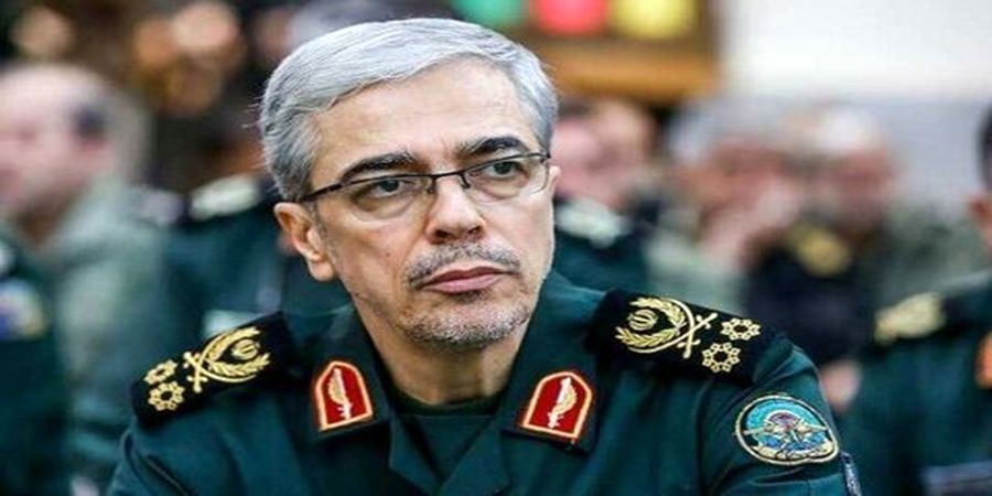 تصاویری از بازدید سرلشکر باقری از پایگاه سری پهپادی ارتش