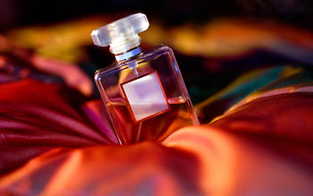 روش تشخیص عطر اصل از تقلبی