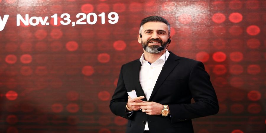 گفت‌وگو با محمدرضا رامخو بنیانگذار برند رونیکس