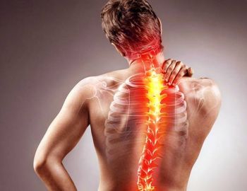 حقایق بسیار مهم درباره شکستن قولنج کمر و صدای آن