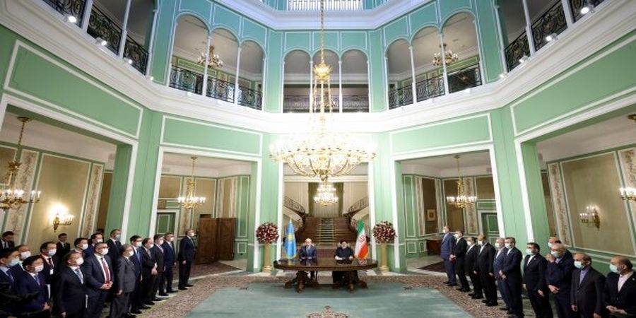 جزئیاتنشست مطبوعاتی مشترک ایران و قزاقستان/رئیسی: سطح روابط با قزاقستان کافی نبوده