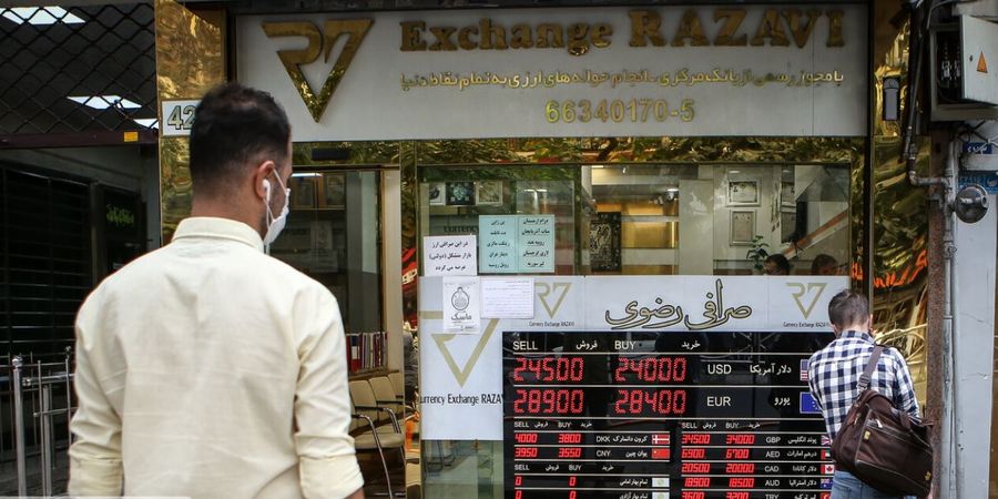 نقش باورسازی در بازار دلار/  نبرد دو جبهه در بازار ارز
