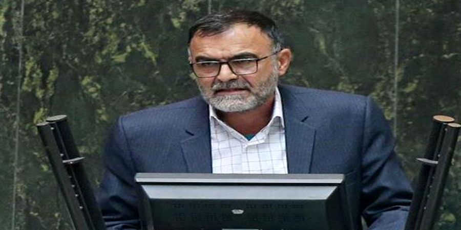 تشبیه مخالفت با صیانت به قرآن سر نیزه کردن از سوی یک نماینده