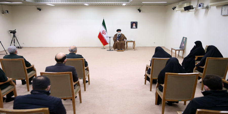 رهبر انقلاب: قاتلان سردار سلیمانی تقاص پس خواهند داد