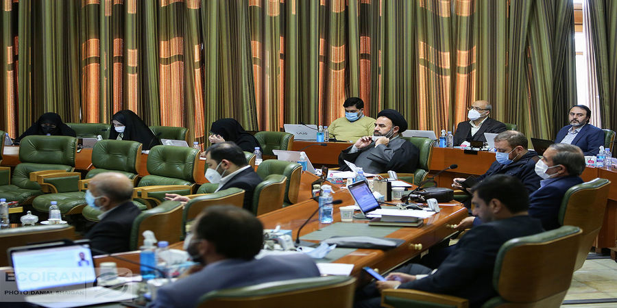 جولان شبح احمدی‌نژاد در صحن شورای شهر پایتخت!